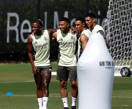 麥巴比做緊輕度訓練，目標係小組賽第三輪復出