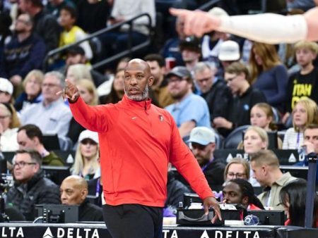 震撼NBA!開拓者主帥比盧普斯被正式指控串通洗錢與電信詐騙